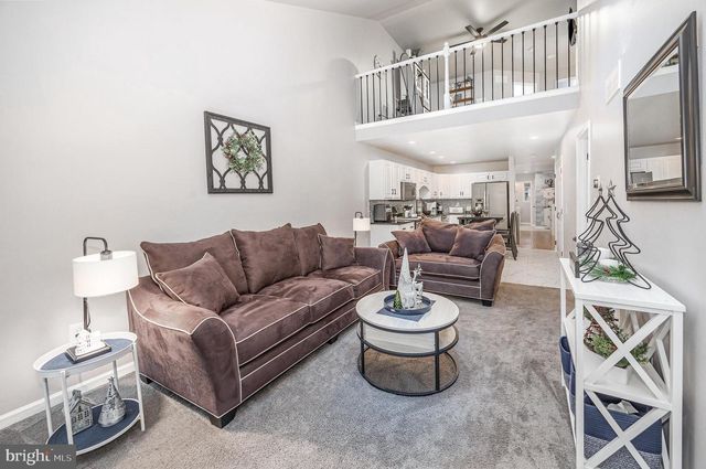 7711 J L MOYER CT, Harrisburg, PA 17112