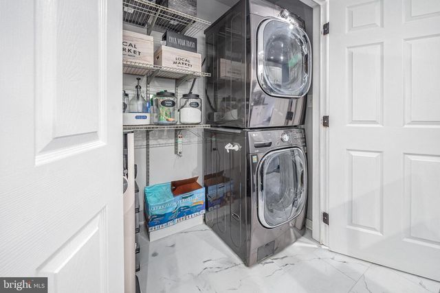 7711 J L MOYER CT, Harrisburg, PA 17112