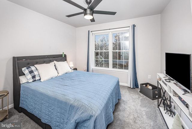 7711 J L MOYER CT, Harrisburg, PA 17112