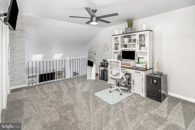 7711 J L MOYER CT, Harrisburg, PA 17112