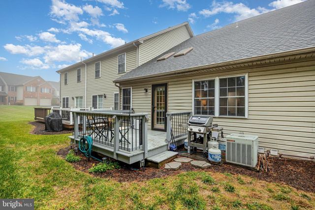 7711 J L MOYER CT, Harrisburg, PA 17112