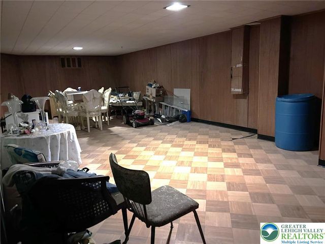 1705 East Cedar Street, Allentown City, PA 18109