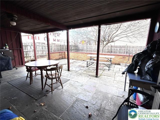 1705 East Cedar Street, Allentown City, PA 18109