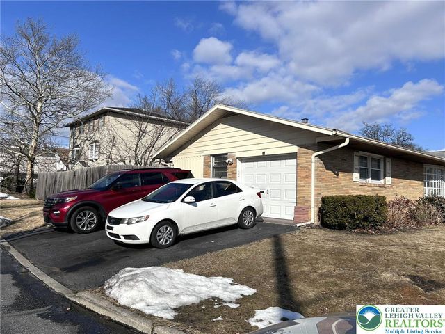 1705 East Cedar Street, Allentown City, PA 18109