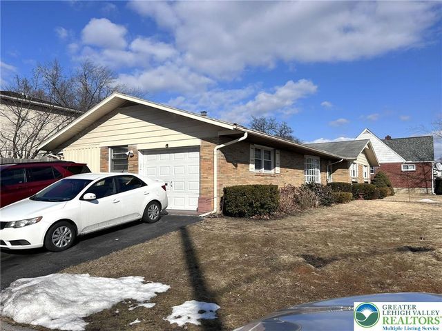 1705 East Cedar Street, Allentown City, PA 18109