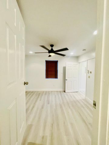 307 E Mitchell Street F, Arlington, TX 76010