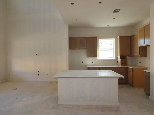 152 Bishop Wood RD, Dripping Springs, TX 78620