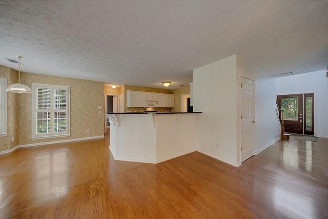 2608 Dreux Court, Kennesaw, GA 30152