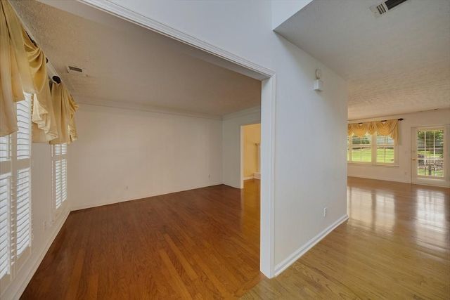 2608 Dreux Court, Kennesaw, GA 30152