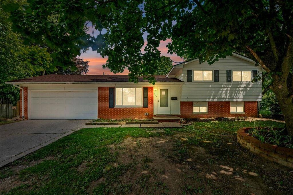 1115 Clark Drive, Ypsilanti, MI 48198