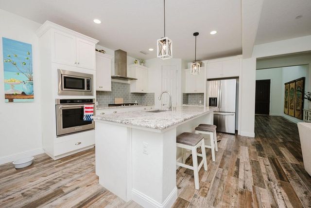 1671 E Bella Fiore Drive, Fresno, CA 93730
