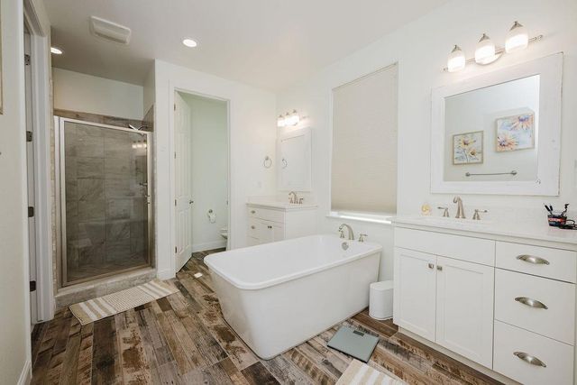 1671 E Bella Fiore Drive, Fresno, CA 93730
