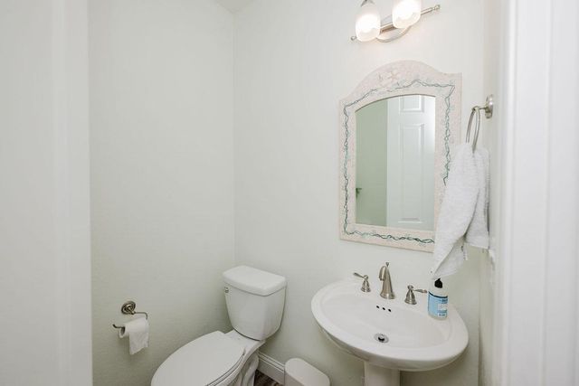1671 E Bella Fiore Drive, Fresno, CA 93730