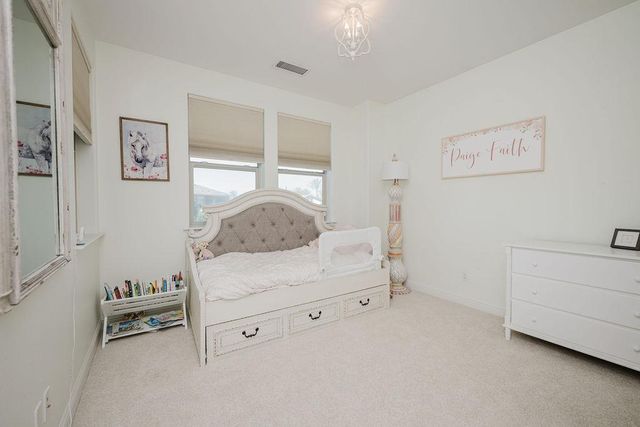 1671 E Bella Fiore Drive, Fresno, CA 93730
