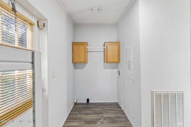 1860 FOREST Boulevard, Jacksonville, FL 32246