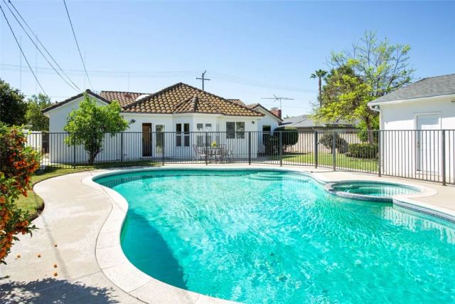 8541 Duarte Road, San Gabriel, CA 91775
