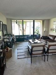 140 SW 96th Ter 102, Plantation, FL 33324