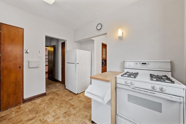 402 N 74th STREET, Milwaukee, WI 53213