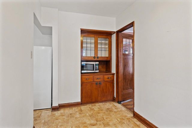 402 N 74th STREET, Milwaukee, WI 53213