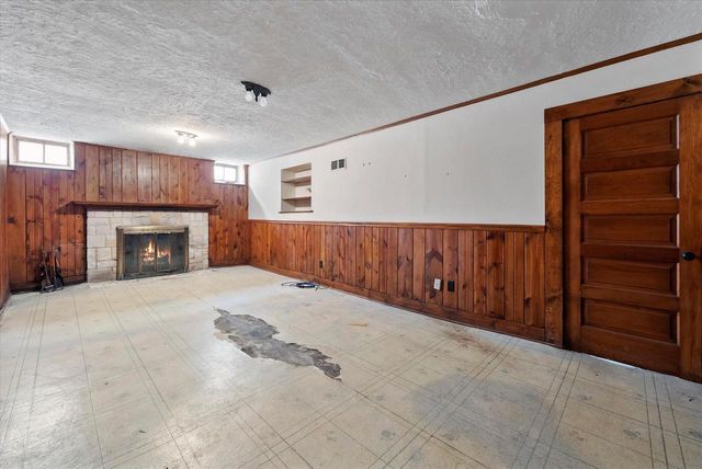 402 N 74th STREET, Milwaukee, WI 53213