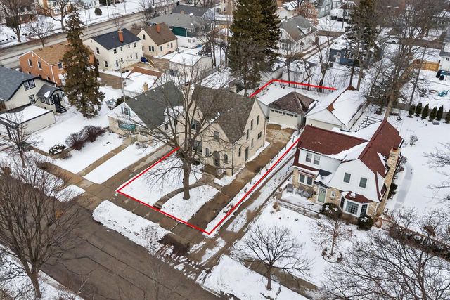 402 N 74th STREET, Milwaukee, WI 53213