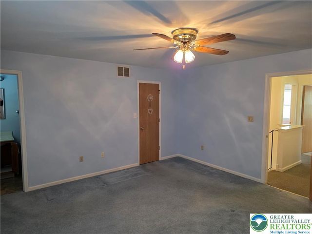 161 West 30 th Street, Allen Twp, PA 18067