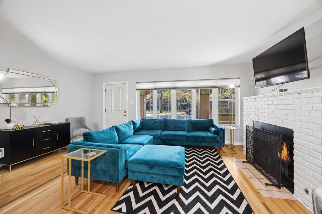 245 S Oak Park Avenue C, Oak Park, IL 60302 — photo 3