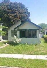 934 Ottawa Avenue, West Saint Paul, MN 55118