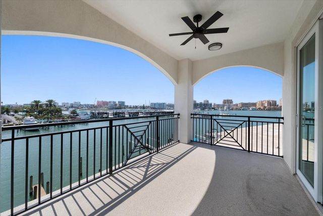 211 DOLPHIN POINT 303, Clearwater, FL 33767