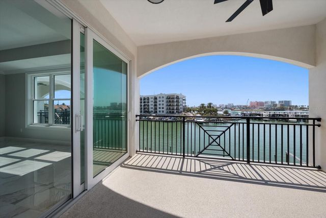 211 DOLPHIN POINT 303, Clearwater, FL 33767