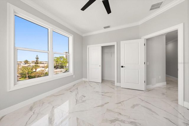 211 DOLPHIN POINT 303, Clearwater, FL 33767