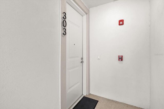 211 DOLPHIN POINT 303, Clearwater, FL 33767