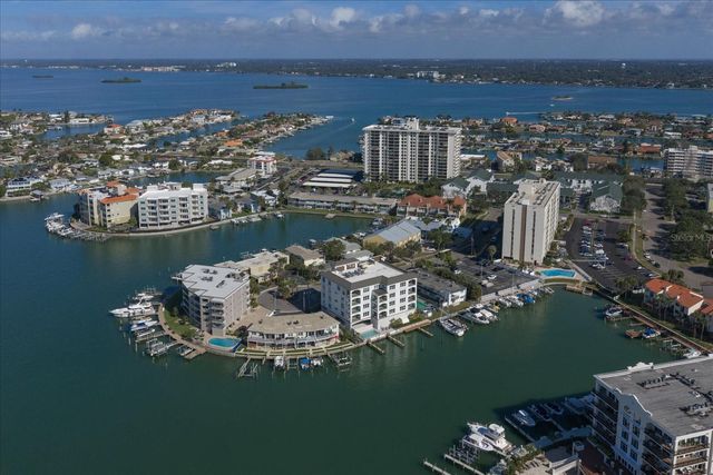 211 DOLPHIN POINT 303, Clearwater, FL 33767