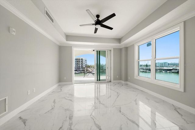 211 DOLPHIN POINT 303, Clearwater, FL 33767