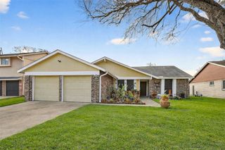 10111 Hibernia Drive, Houston, TX 77088