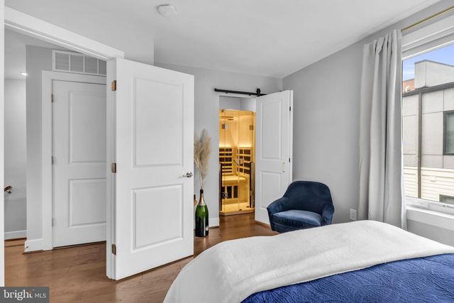 423 NOTTOWAY WALK, Alexandria, VA 22304