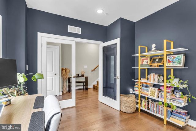 423 NOTTOWAY WALK, Alexandria, VA 22304