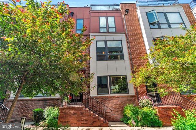 423 NOTTOWAY WALK, Alexandria, VA 22304