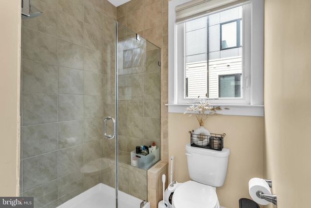423 NOTTOWAY WALK, Alexandria, VA 22304