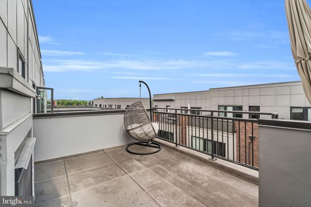 423 NOTTOWAY WALK, Alexandria, VA 22304