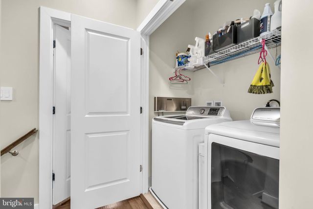 423 NOTTOWAY WALK, Alexandria, VA 22304