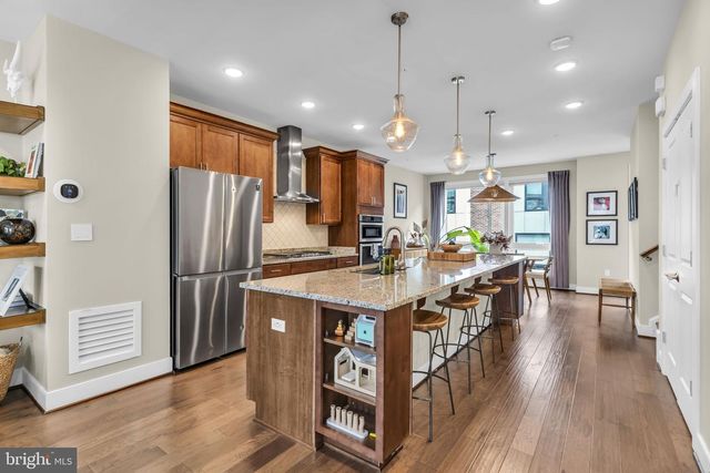 423 NOTTOWAY WALK, Alexandria, VA 22304