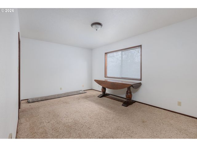 -1 Ne DOUGLAS St, Newport, OR 97365