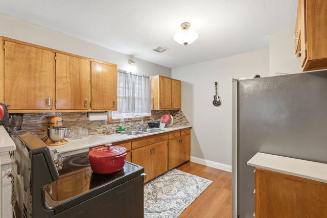 1302 W Fultz St, Wichita, KS 67217