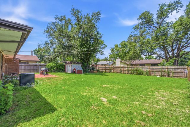 1302 W Fultz St, Wichita, KS 67217