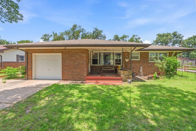 1302 W Fultz St, Wichita, KS 67217