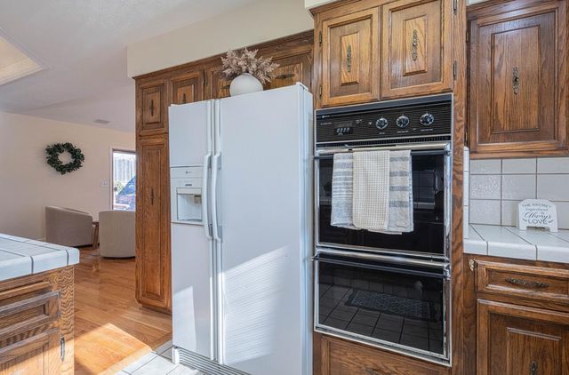 1527 Atherton Way, Salinas, CA 93906