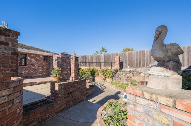 1527 Atherton Way, Salinas, CA 93906