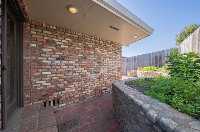 1527 Atherton Way, Salinas, CA 93906