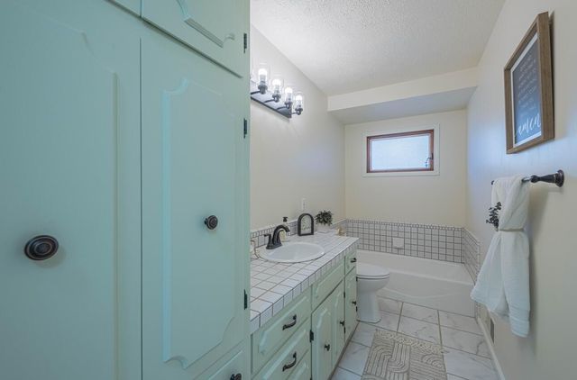 1527 Atherton Way, Salinas, CA 93906